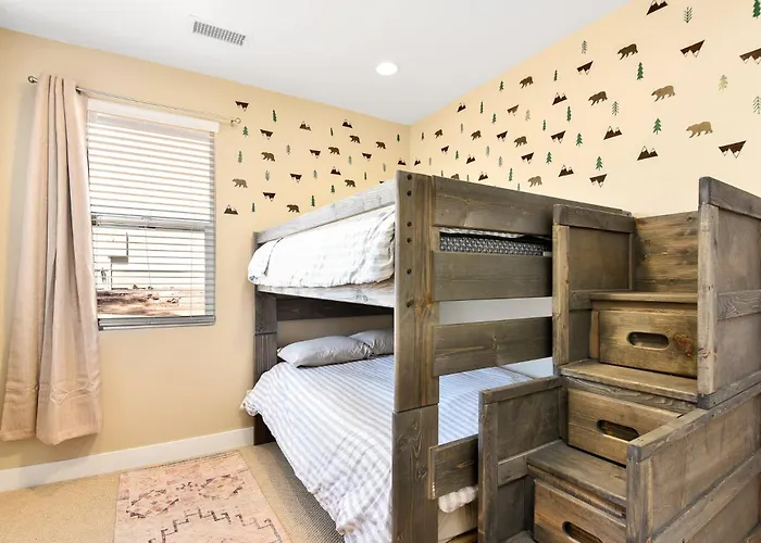 Holiday home Windtree Retreat Hot Tub Pet-friendly Fire Pit Near Downtown Flagstaff