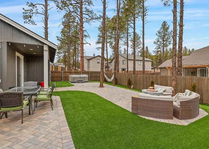 Windtree Retreat Hot Tub Pet-friendly Fire Pit Near Downtown Holiday home Flagstaff
